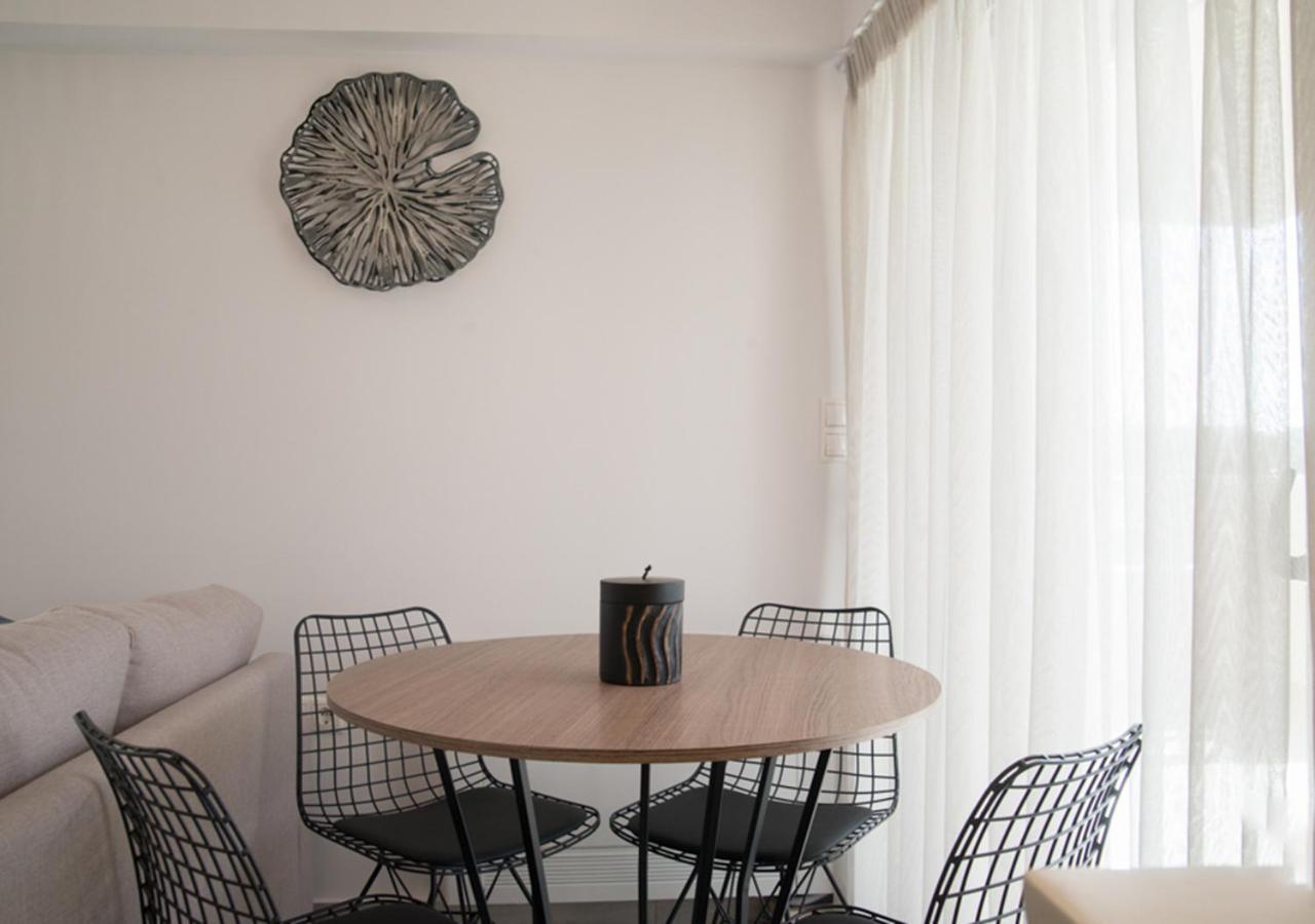 Apartamento Sia Mare Kalivia Thorikou Exterior foto