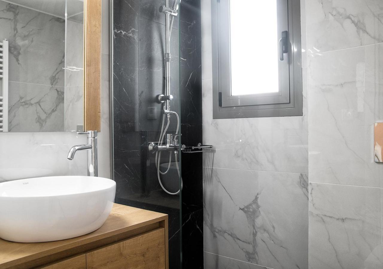 Apartamento Sia Mare Kalivia Thorikou Exterior foto