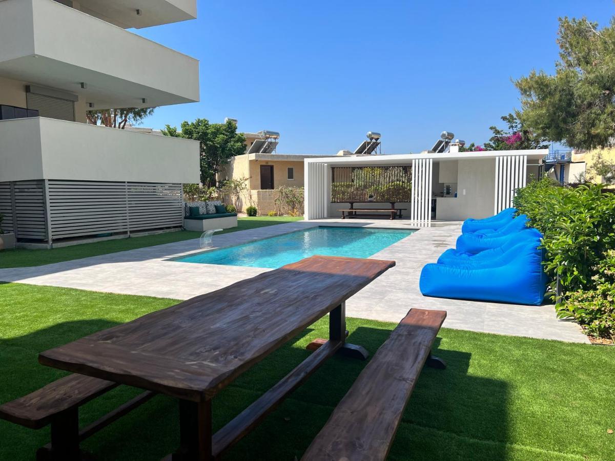 Apartamento Sia Mare Kalivia Thorikou Exterior foto