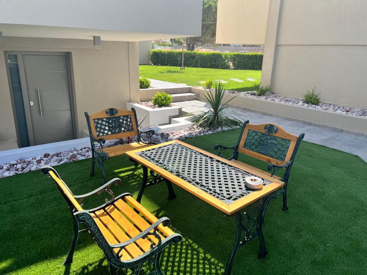 Apartamento Sia Mare Kalivia Thorikou Exterior foto